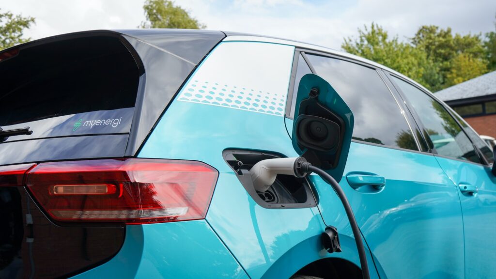 Locations confirmed for 1,000 new EV charge points across England